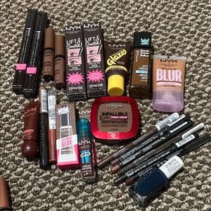 NYX Makeup Collection - Espresso and Blur